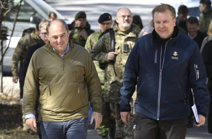 Война в Украине может затянуться надолго, считает министр обороны Финляндии