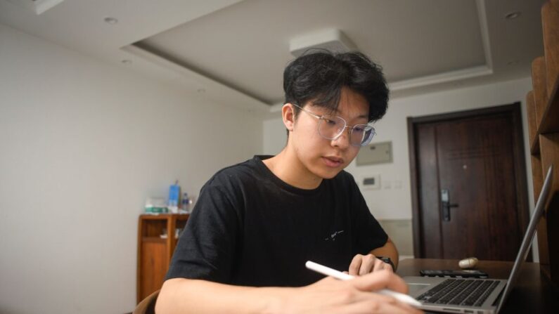 a7699063-790a-433b-987b-3eb1e47696f0