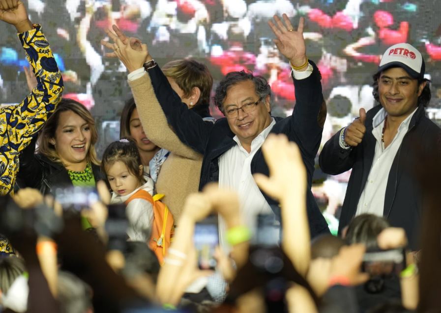 bd492257-ad05-412d-a8e4-4456c0d17432