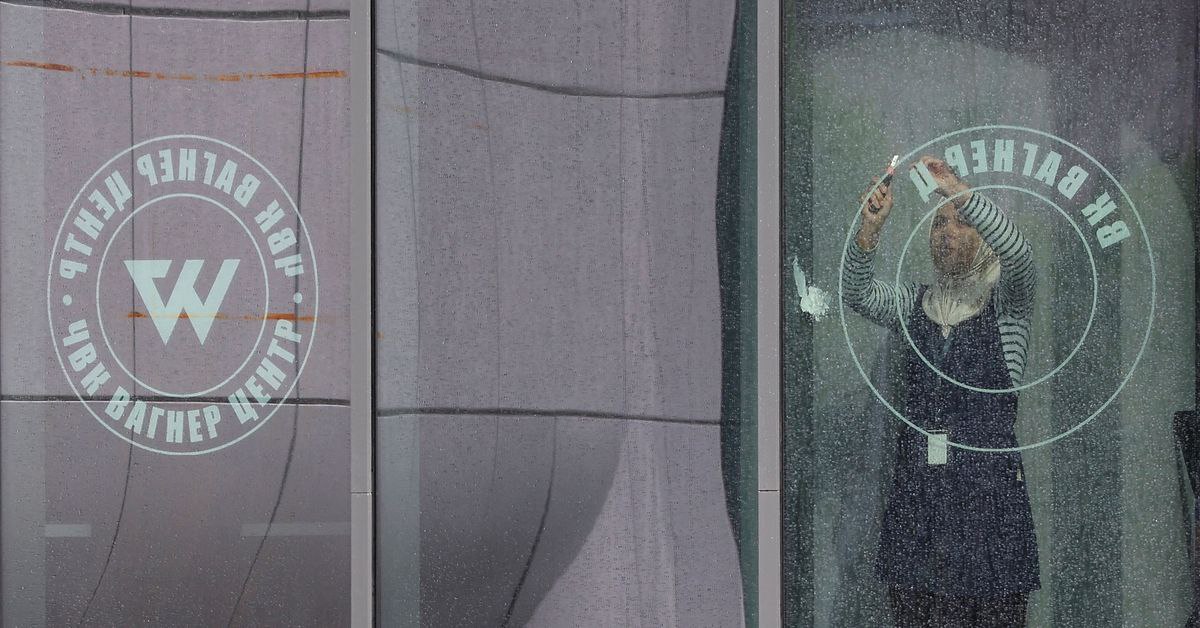 2b8fa081-fb53-441b-9e27-b947427f1709