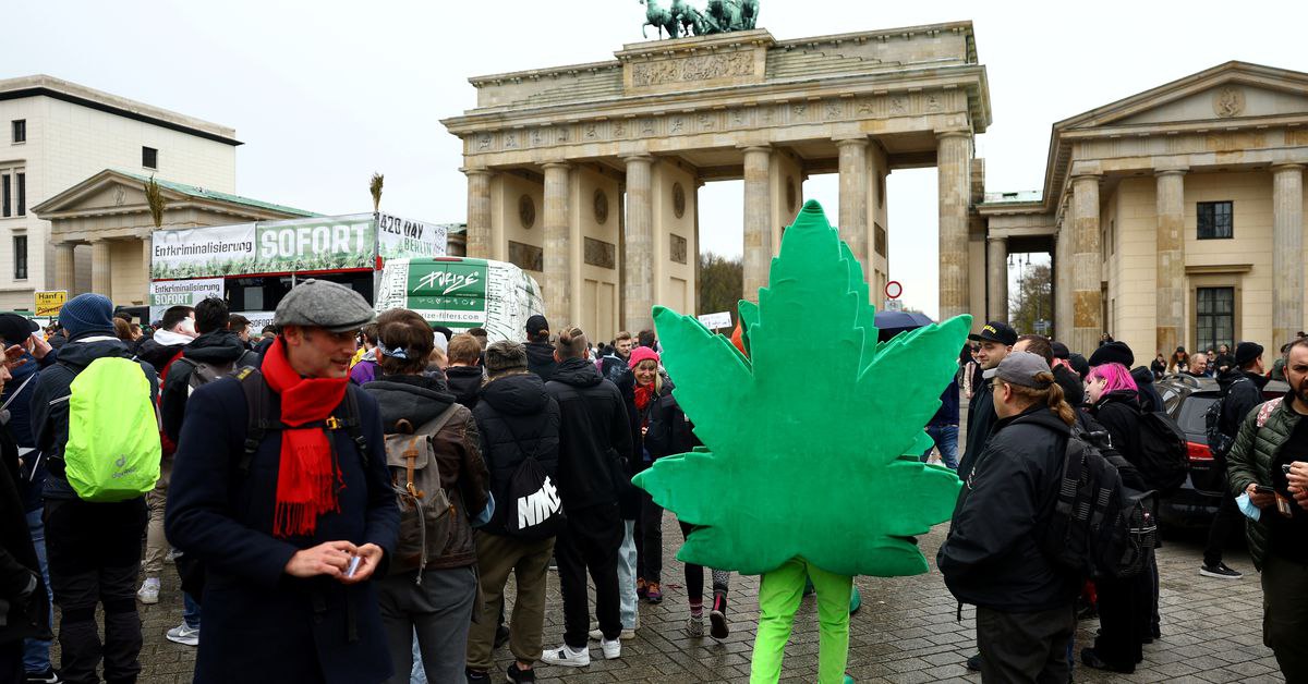 aa26dc43-cd94-4c9b-9399-8c7e14c47a2f