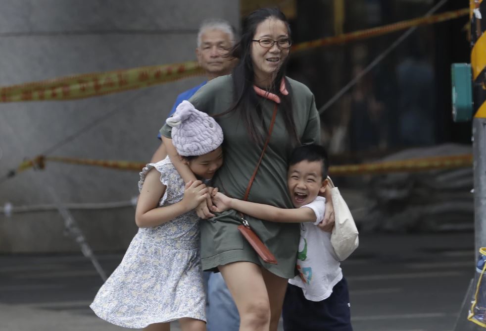 921d186d-61c2-40ff-8cea-2763a5501522