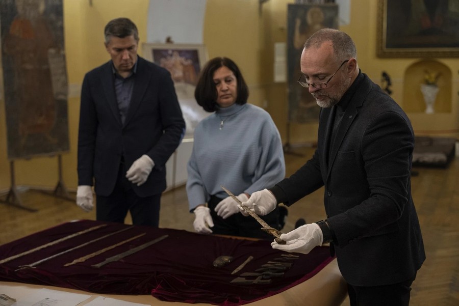 975b13b4-98eb-4c14-bb71-6693c3deaca5