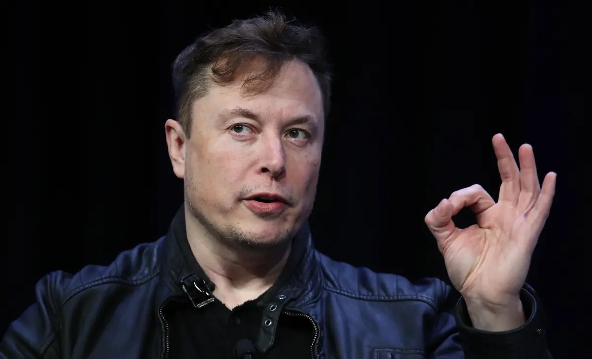 elon-musk-1211442310-
