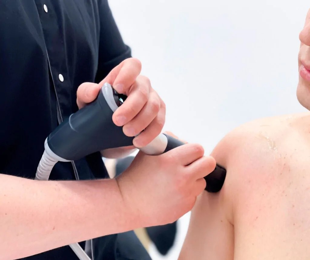 udarno-volnovaya-terapiya-1-min-1024x861