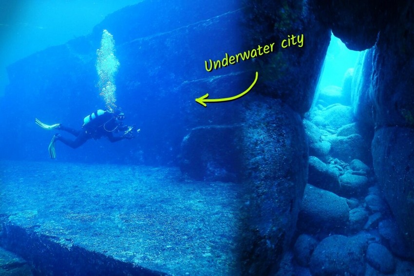 1_id5596483-yonaguni_monument_main_terrace_stair-1080x720