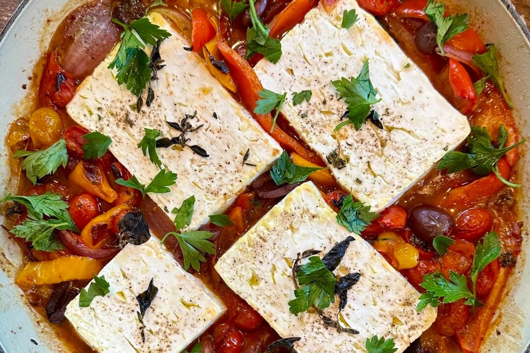 id5606190-baked-feta-1080x720