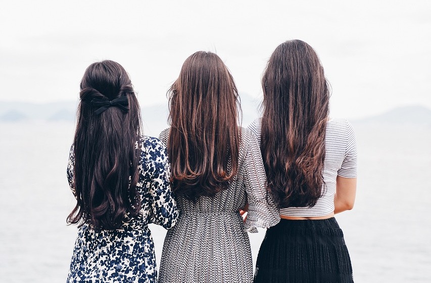 women-1838768_1280