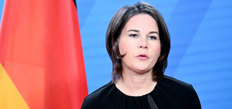 Бербок заявила, что необходимо создать надежные структуры для будущей помощи Украине