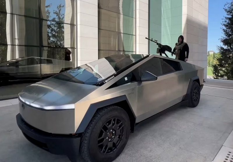 Кадыров оснащает Tesla трак пулеметом для войны