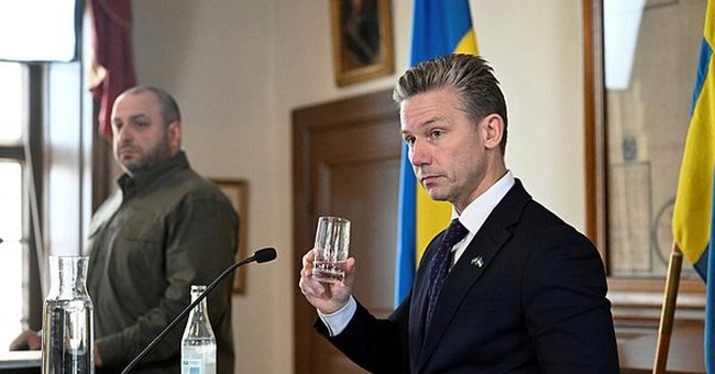 Швеция заявила, что её не испугает предупреждение Путина в адрес Запада